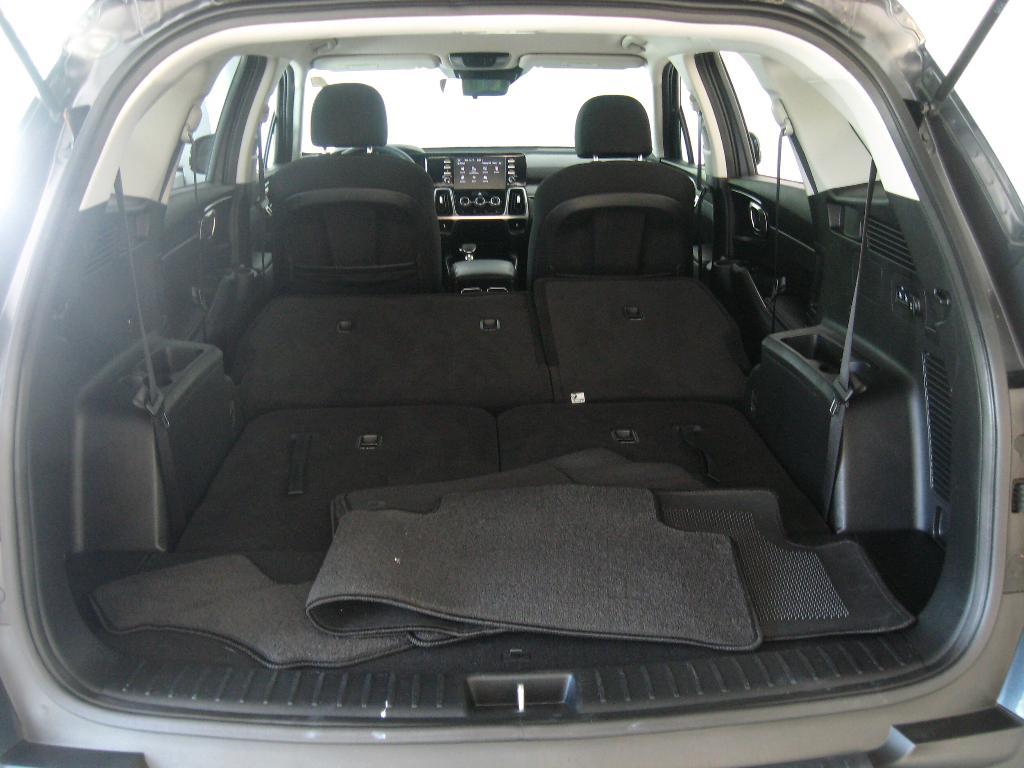 used 2022 Kia Sorento car, priced at $25,990
