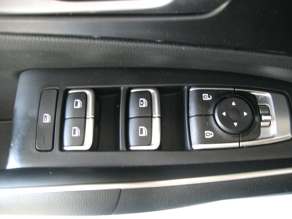 used 2022 Kia Sorento car, priced at $25,990