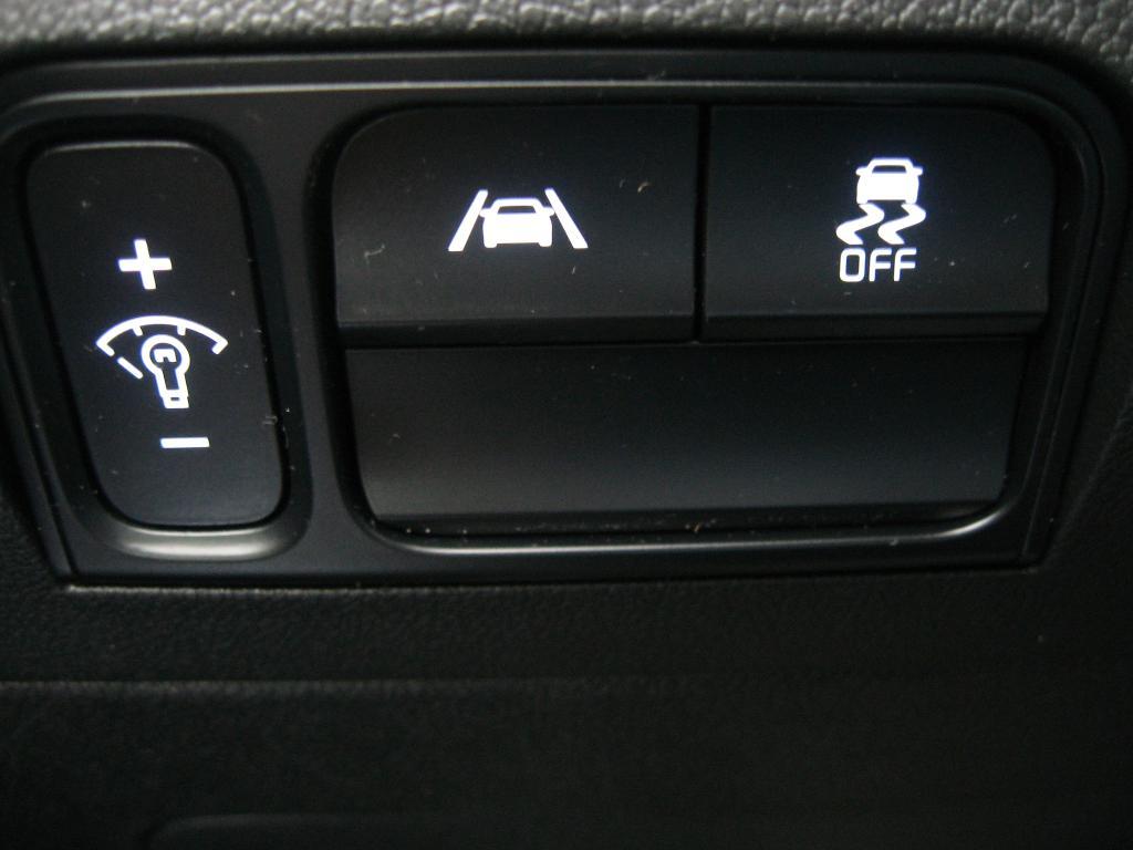 used 2022 Kia Sorento car, priced at $25,990