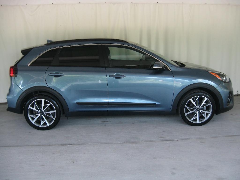 used 2022 Kia Niro car