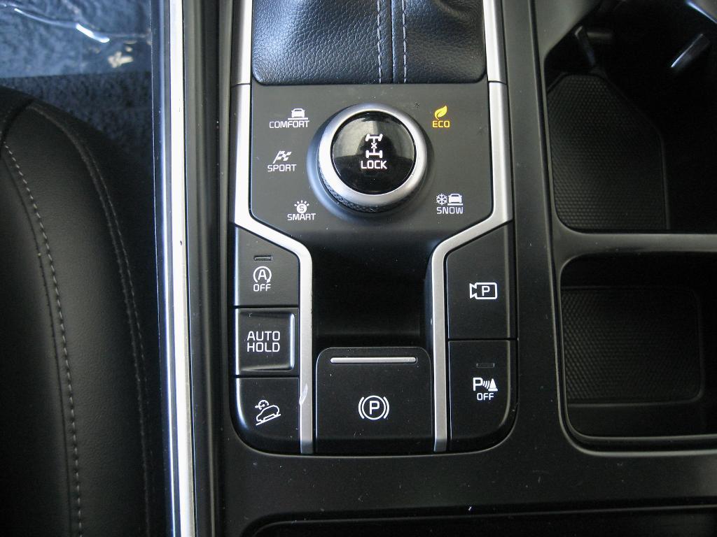 used 2023 Kia Sorento car, priced at $31,990