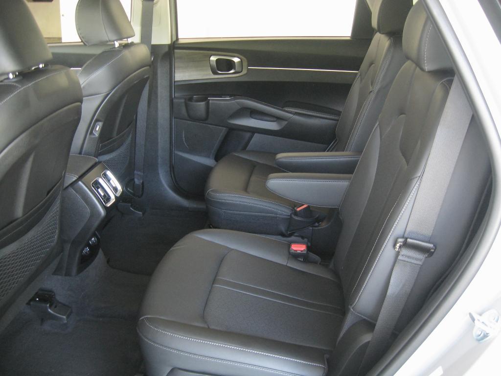 used 2023 Kia Sorento car, priced at $31,990