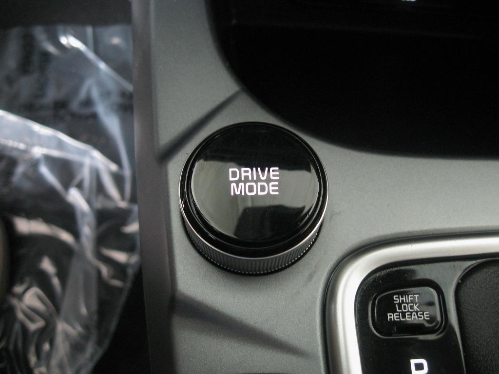 used 2023 Kia Seltos car, priced at $18,990