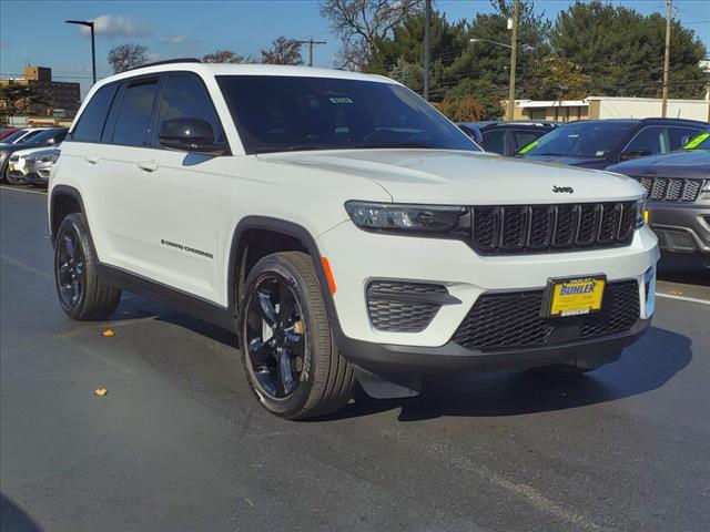 used 2023 Jeep Grand Cherokee car, priced at $38,990