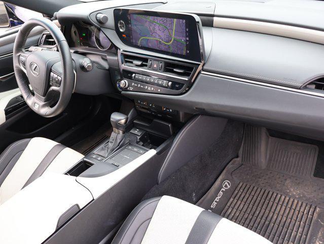 used 2022 Lexus ES 300h car, priced at $37,995