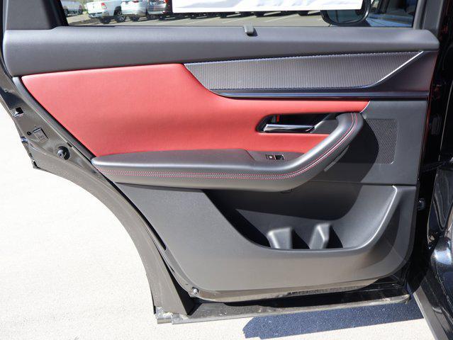 new 2025 Mazda CX-70 PHEV car, priced at $58,630