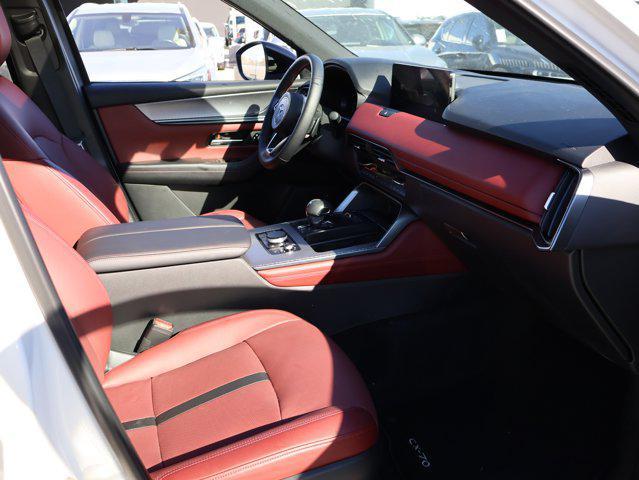 used 2025 Mazda CX-70 PHEV car, priced at $40,000