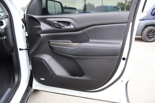 used 2021 GMC Acadia car, priced at $25,225