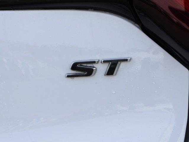 used 2024 Buick Encore GX car, priced at $23,045