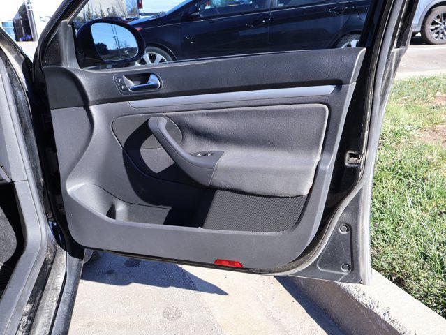 used 2009 Volkswagen Jetta car, priced at $5,399