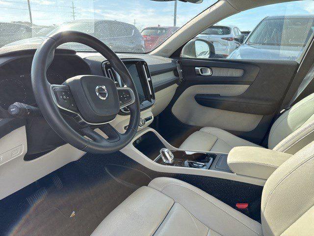 used 2019 Volvo XC40 car, priced at $24,625