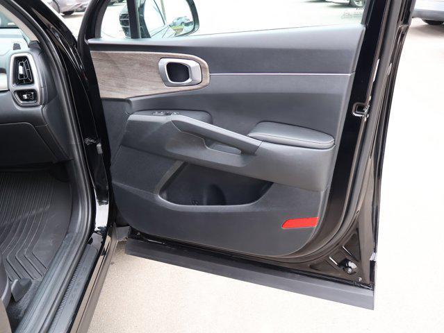 used 2022 Kia Sorento car, priced at $32,595