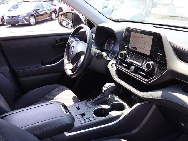 used 2023 Toyota Highlander car, priced at $33,275