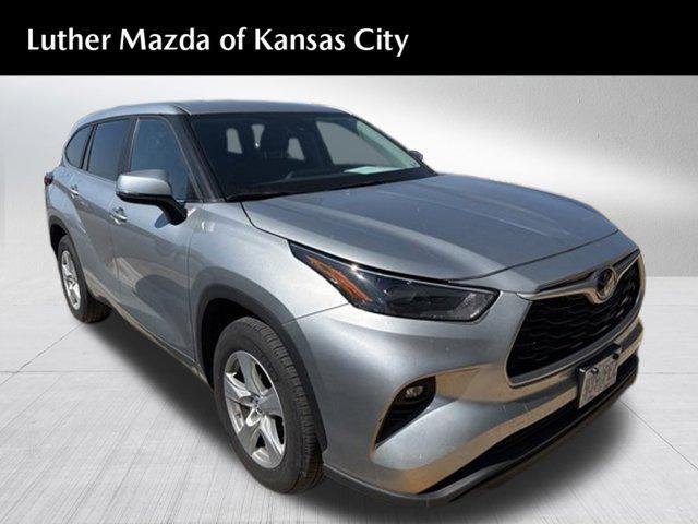 used 2023 Toyota Highlander car, priced at $33,275
