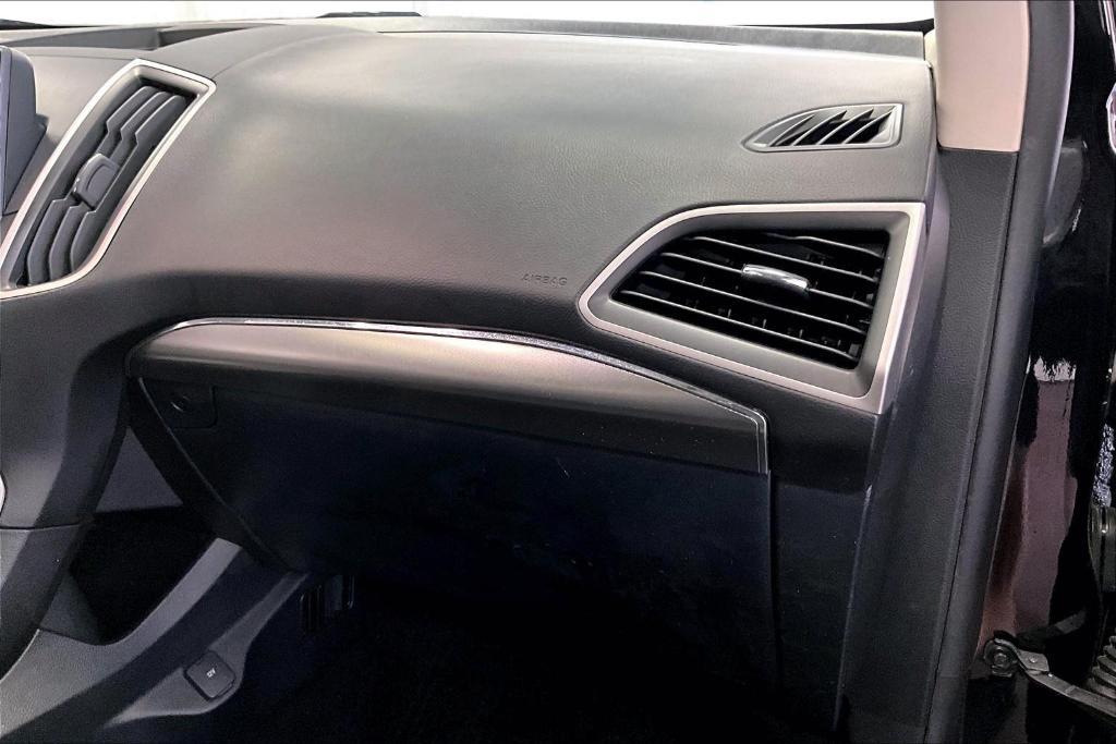 used 2022 Ford Edge car, priced at $27,000