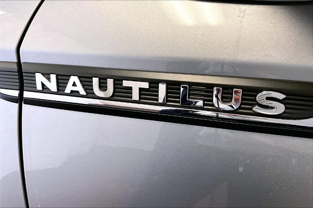 used 2021 Lincoln Nautilus car, priced at $28,250