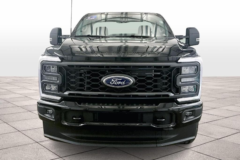 new 2025 Ford F-350 car, priced at $53,851