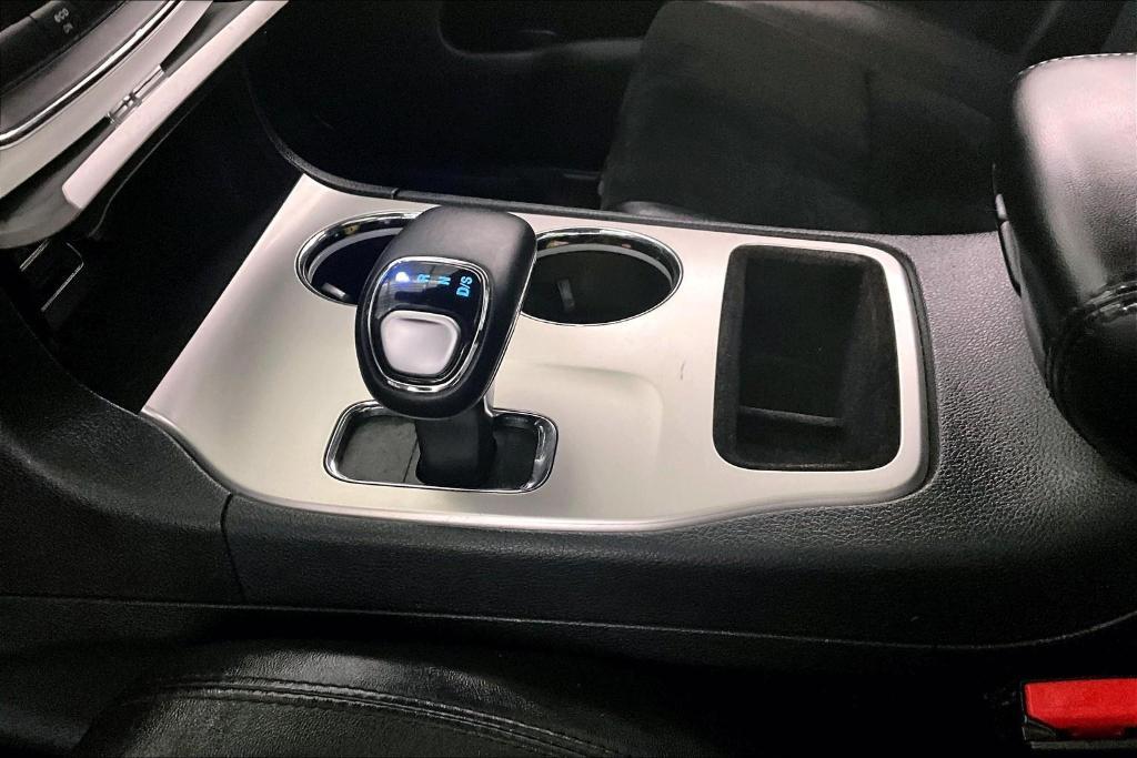 used 2015 Jeep Grand Cherokee car, priced at $12,977