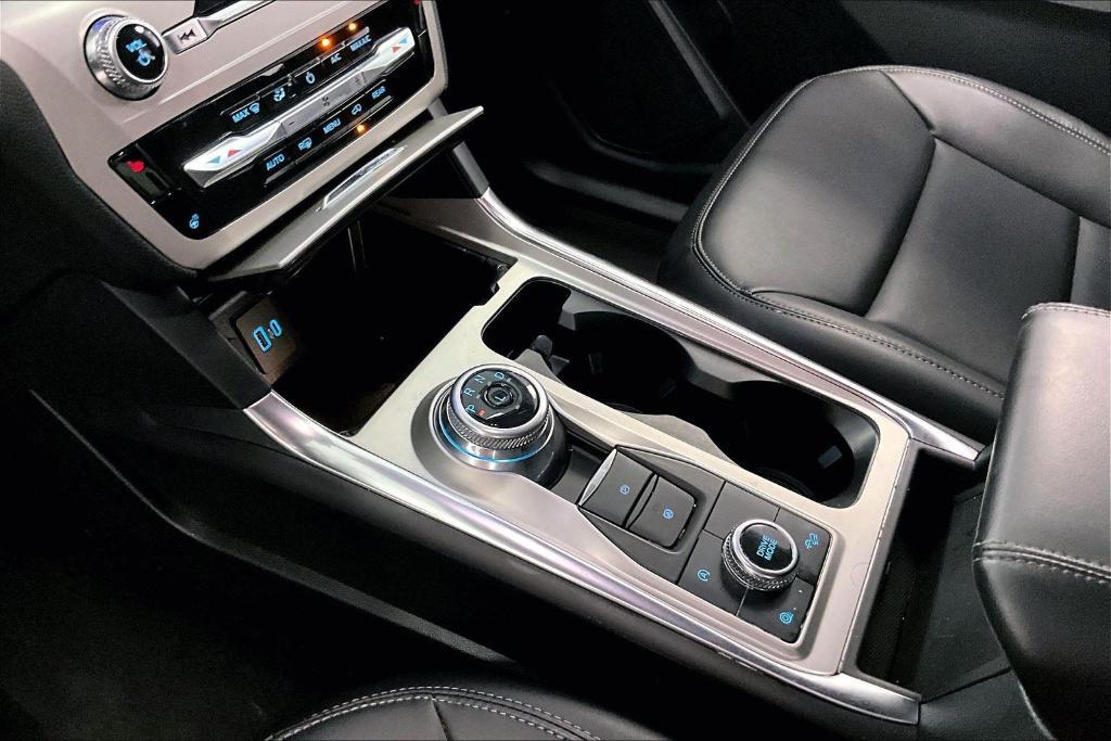 used 2023 Ford Explorer car, priced at $32,000