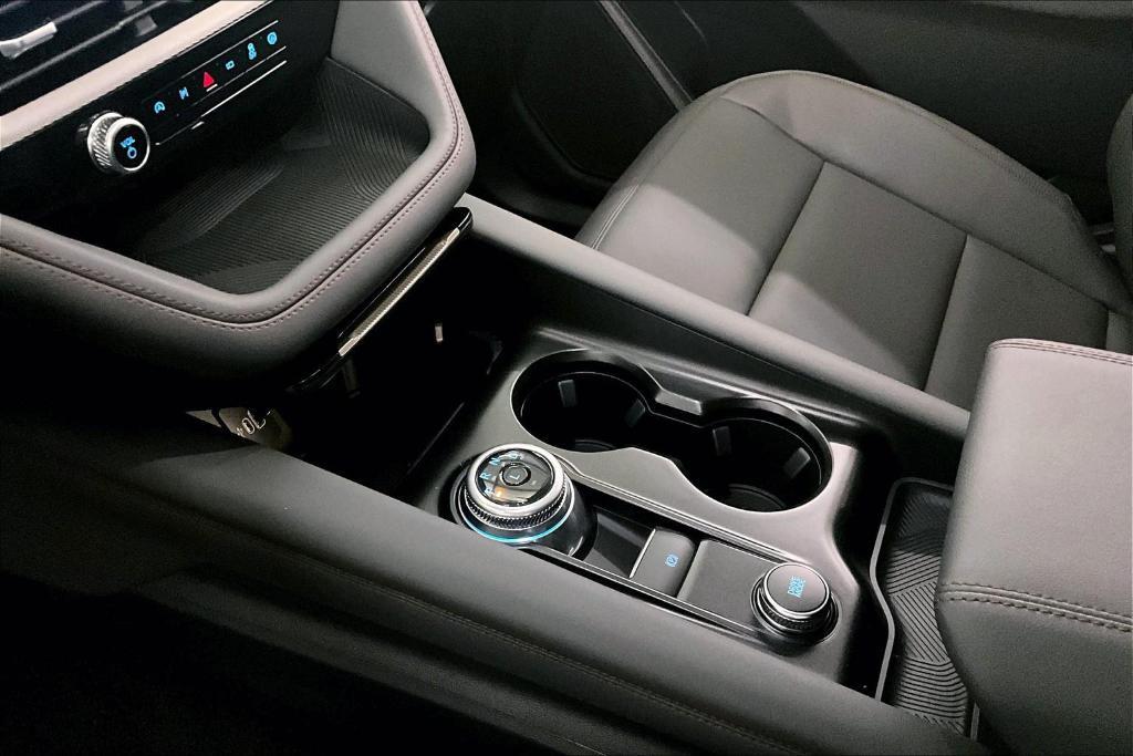 new 2025 Ford Explorer car, priced at $38,488