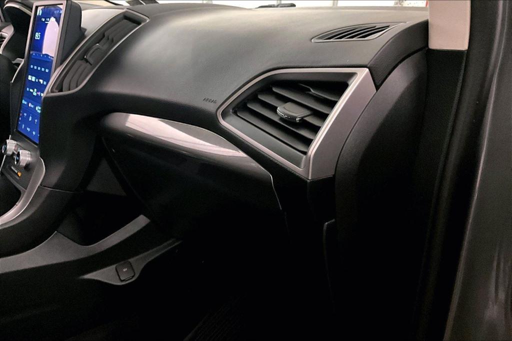 used 2021 Ford Edge car, priced at $22,000