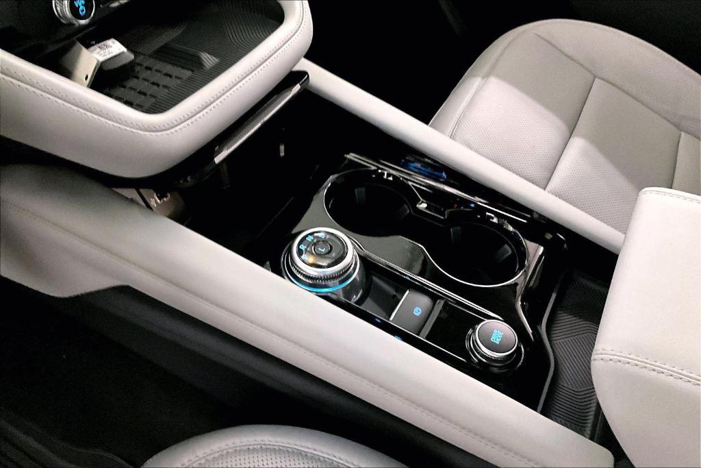 new 2025 Ford Explorer car, priced at $57,624