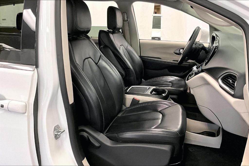 used 2022 Chrysler Pacifica car, priced at $22,500