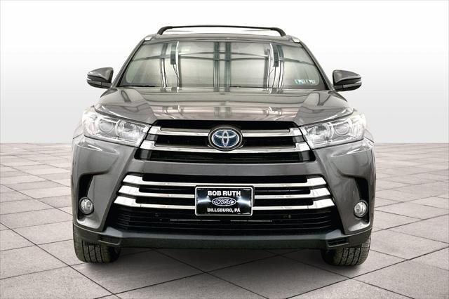 used 2018 Toyota Highlander Hybrid car, priced at $21,977