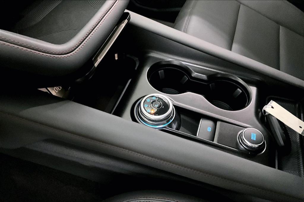 new 2025 Ford Explorer car, priced at $44,000