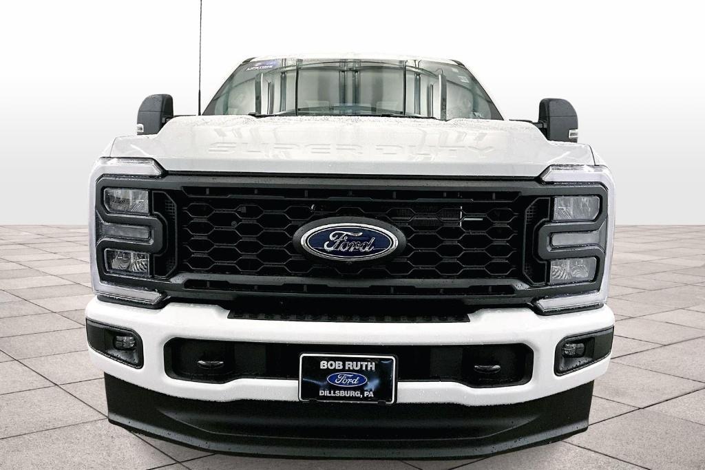 new 2025 Ford F-350 car, priced at $60,000