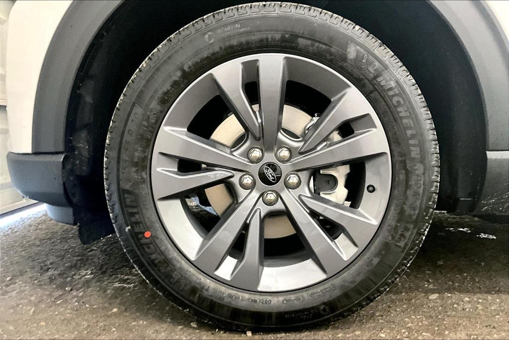 new 2025 Ford Explorer car, priced at $46,784
