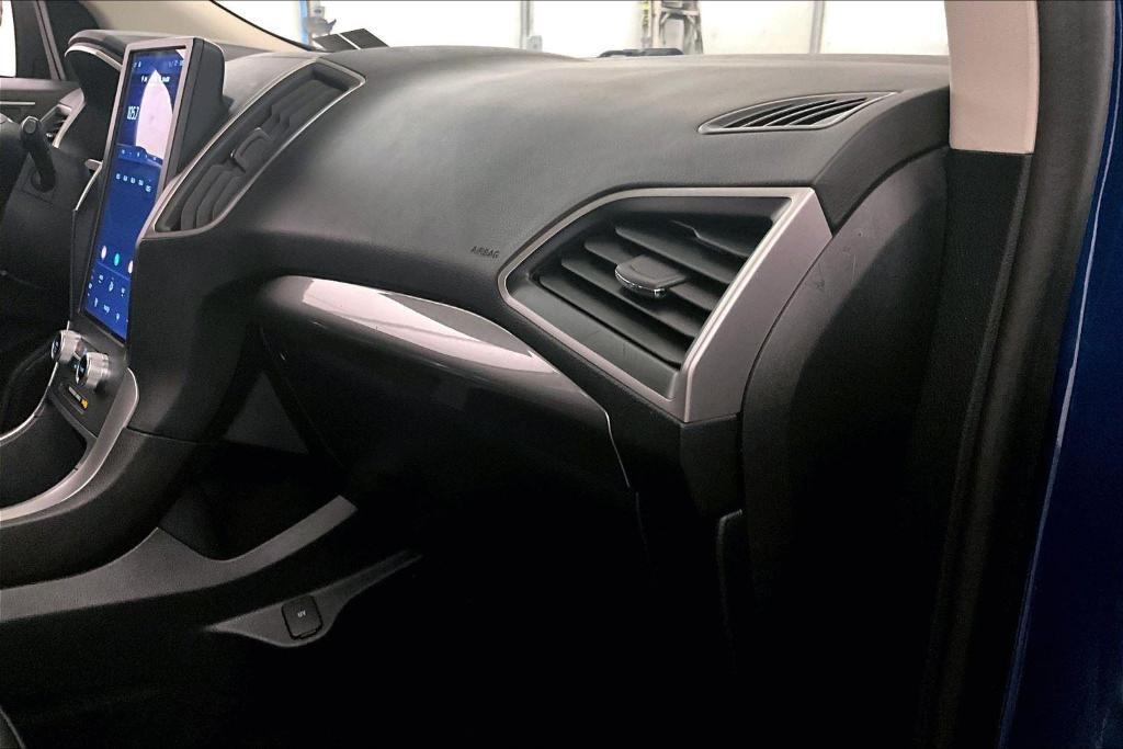 used 2021 Ford Edge car, priced at $20,000