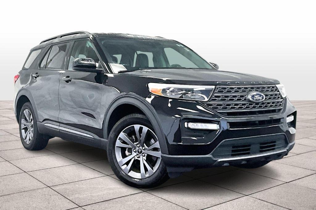 used 2022 Ford Explorer car, priced at $29,000