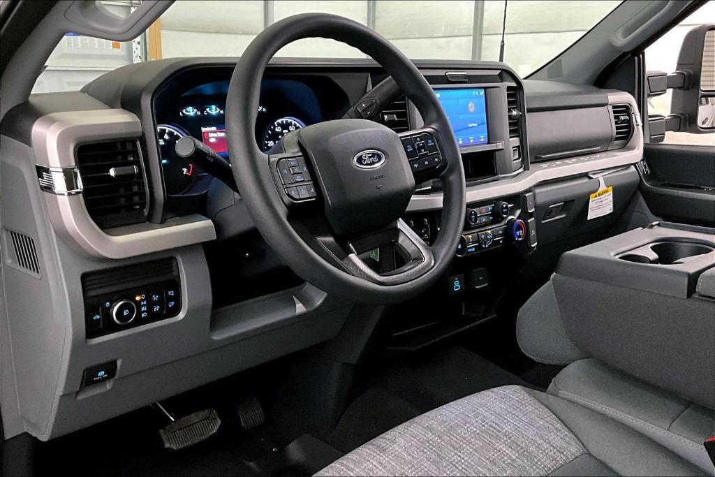 new 2025 Ford F-350 car, priced at $58,500
