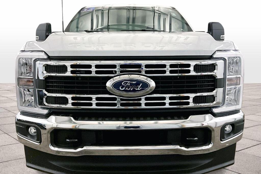 new 2025 Ford F-350 car, priced at $54,000