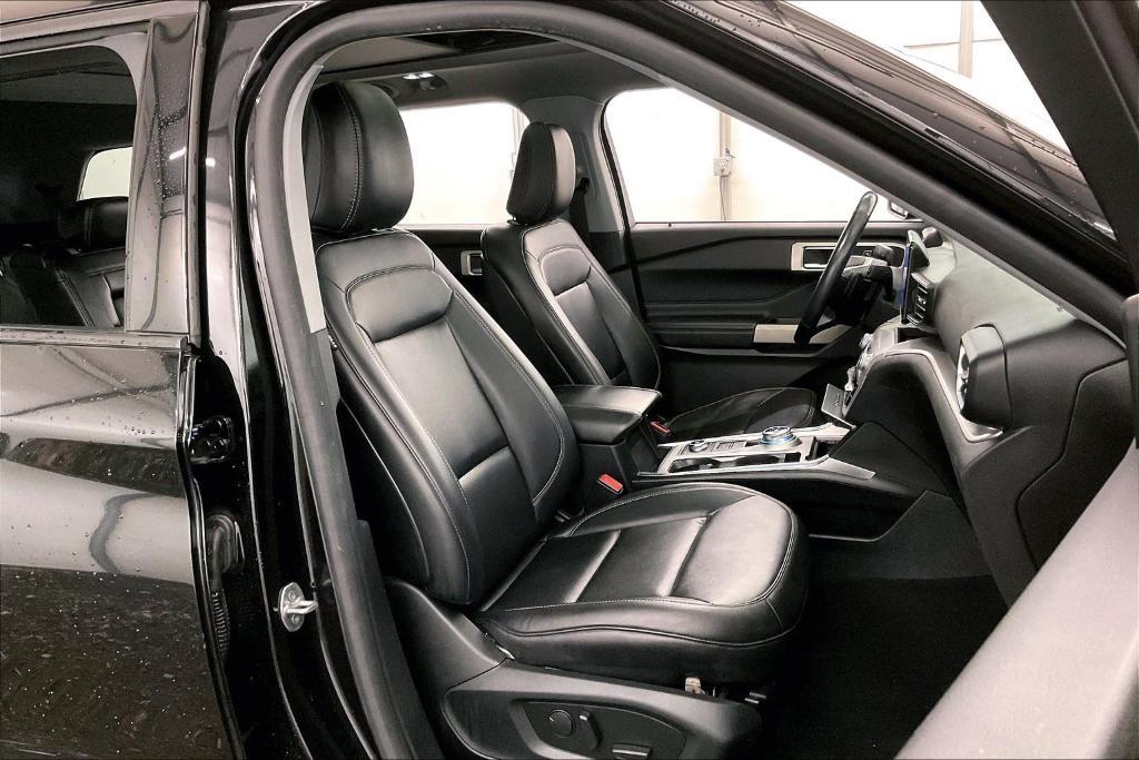 used 2020 Ford Explorer car, priced at $28,000