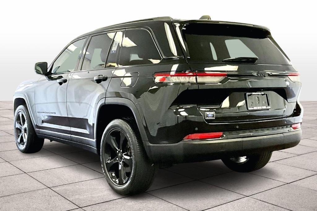 used 2022 Jeep Grand Cherokee car, priced at $34,500