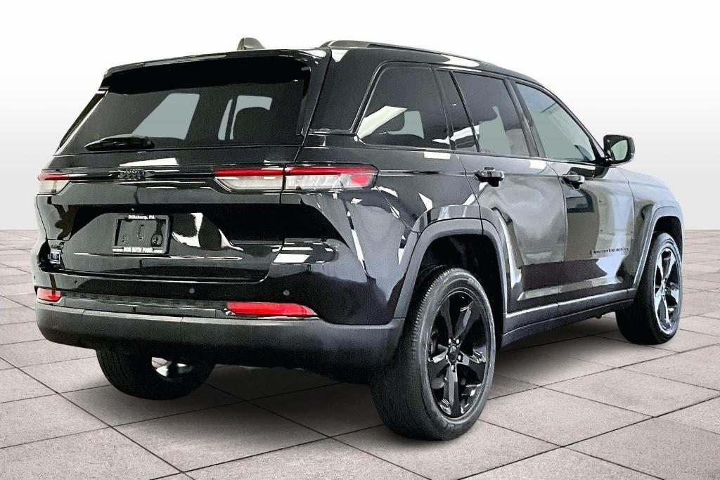 used 2022 Jeep Grand Cherokee car, priced at $34,500