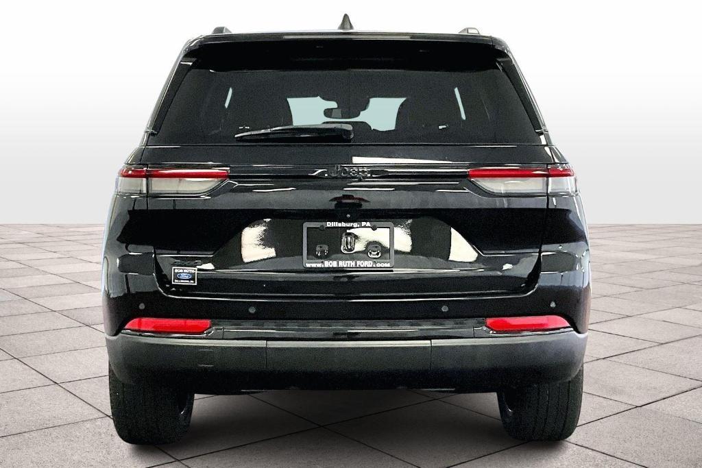 used 2022 Jeep Grand Cherokee car, priced at $34,500