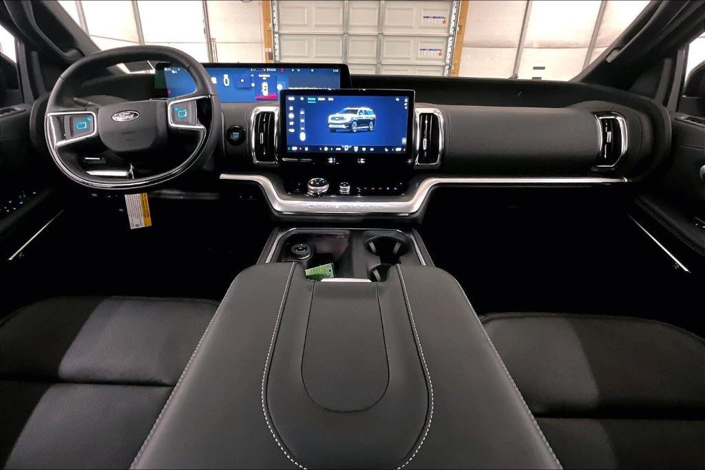 new 2025 Ford Expedition car, priced at $82,000