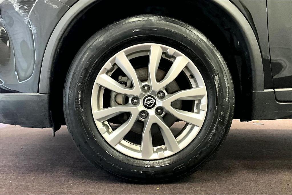 used 2019 Nissan Rogue car, priced at $14,977