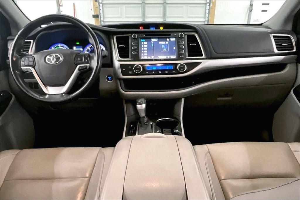 used 2018 Toyota Highlander Hybrid car, priced at $26,750