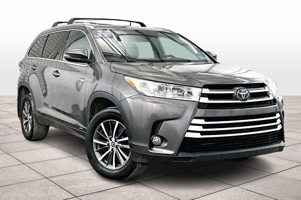 used 2018 Toyota Highlander Hybrid car, priced at $26,750