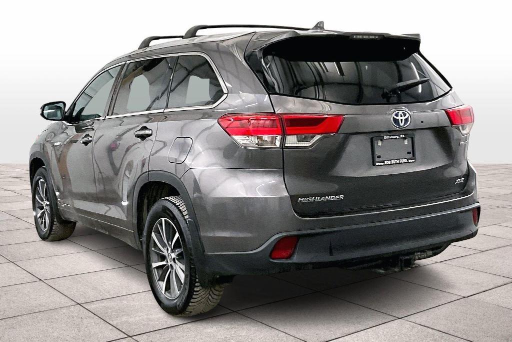 used 2018 Toyota Highlander Hybrid car, priced at $26,750