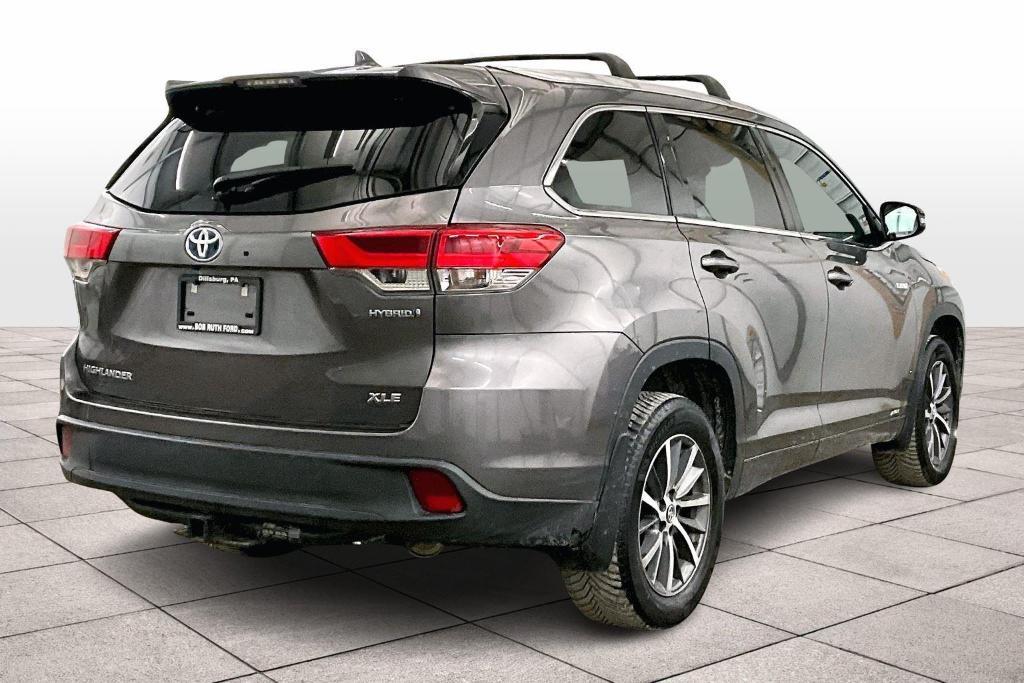 used 2018 Toyota Highlander Hybrid car, priced at $26,750