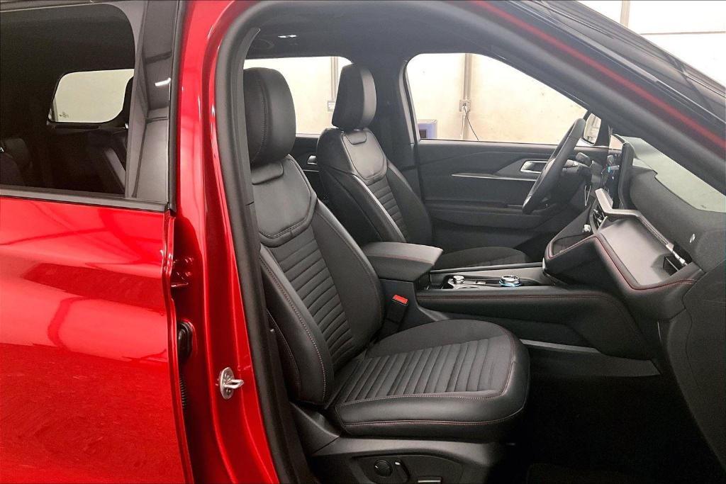 new 2025 Ford Explorer car, priced at $49,500