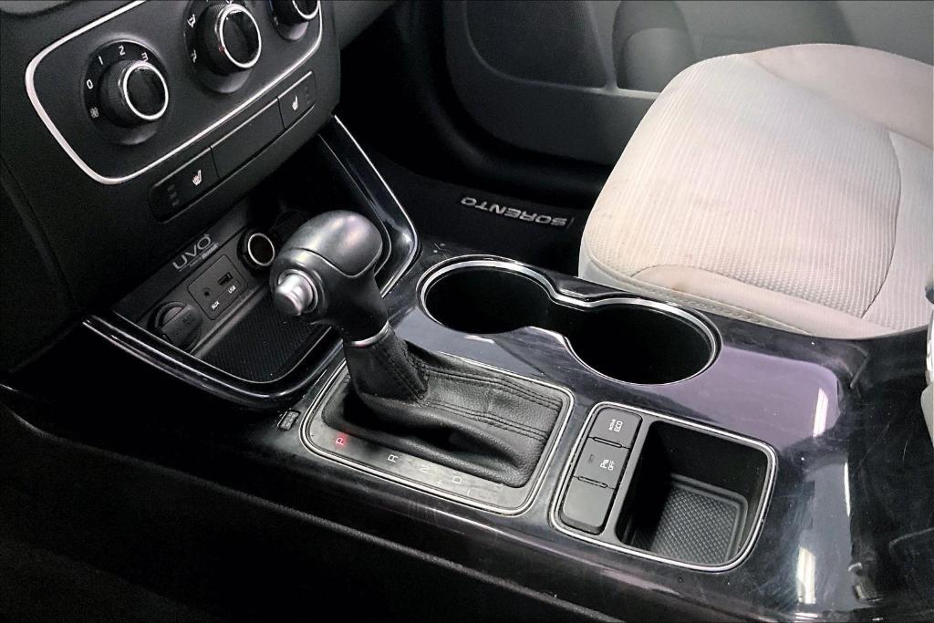 used 2015 Kia Sorento car, priced at $12,750