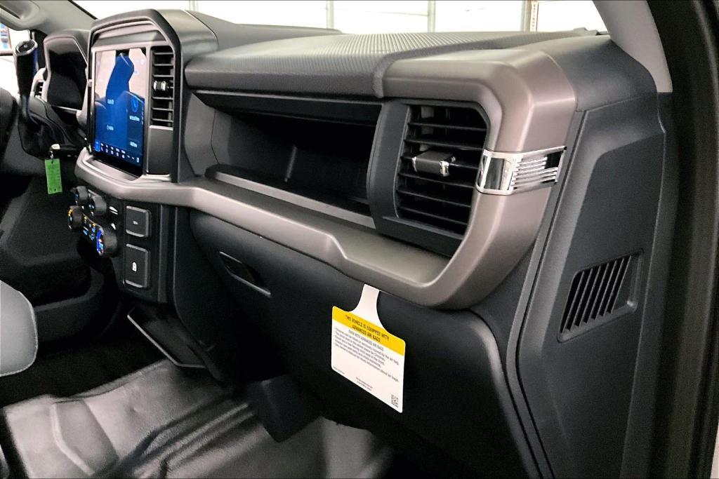 new 2025 Ford F-150 car, priced at $43,000