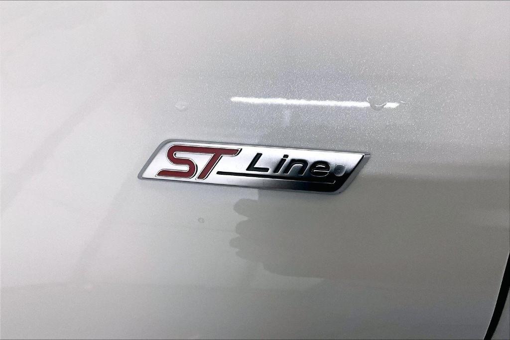 new 2025 Ford Explorer car, priced at $50,627