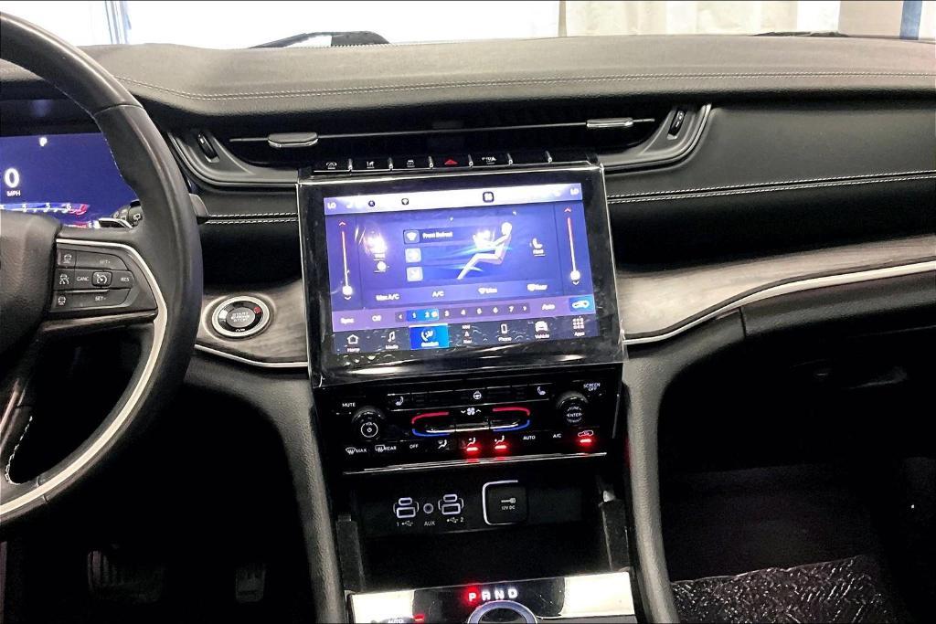 used 2022 Jeep Grand Cherokee car, priced at $34,000